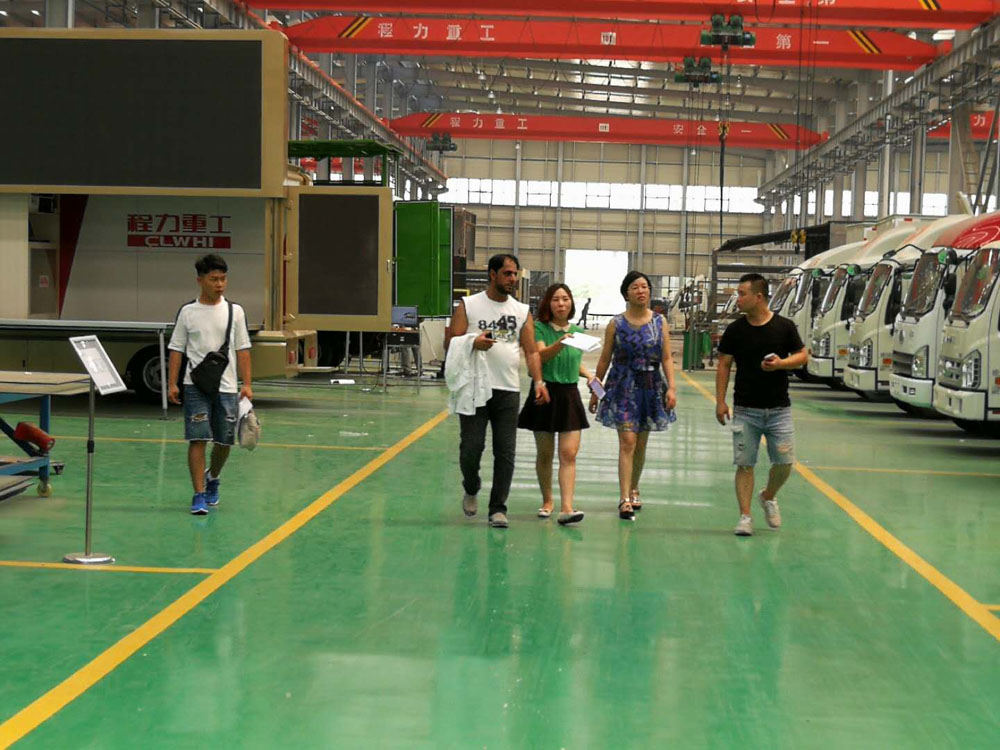 程力重工產(chǎn)品“精工制造、精益求精”——外貿(mào)出口客商不期而至，訂單紛至踏來