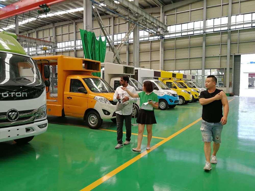 程力重工產(chǎn)品“精工制造、精益求精”——外貿(mào)出口客商不期而至，訂單紛至踏來